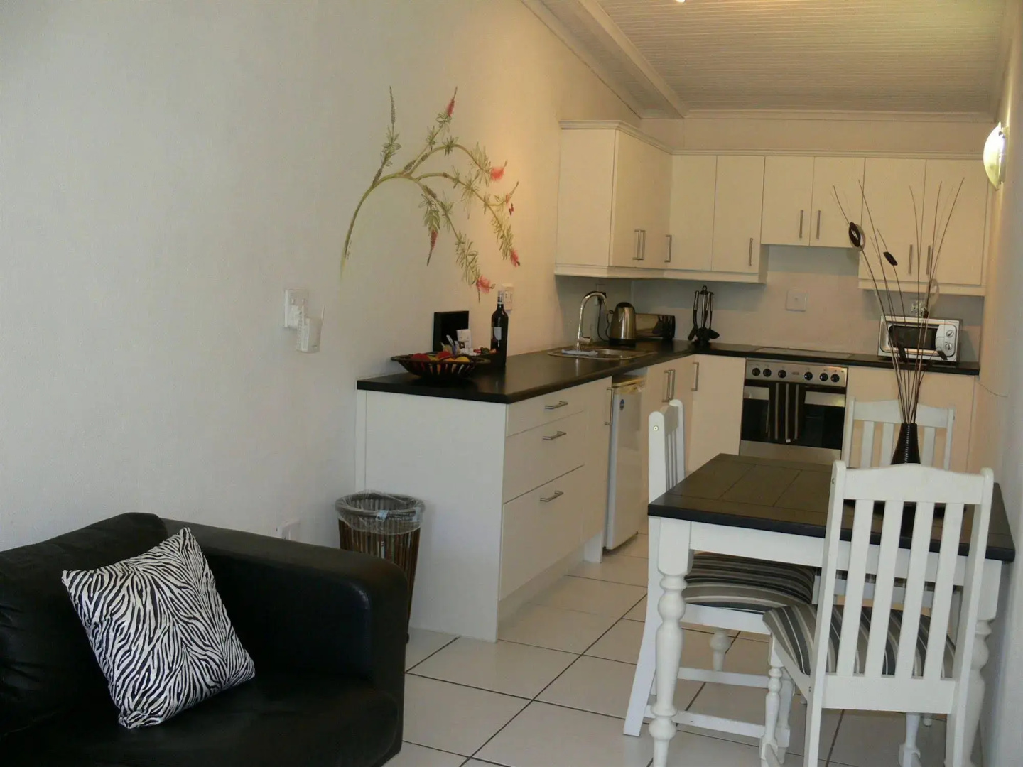 Orange Ville Guesthouse