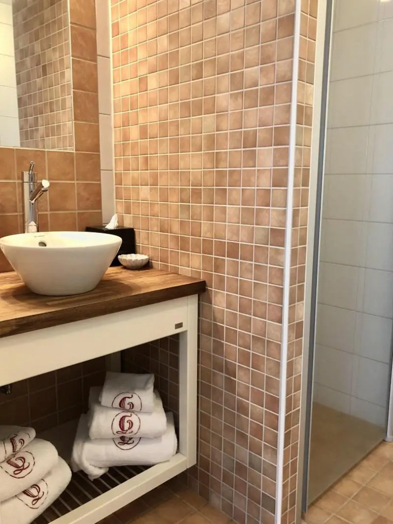 Gammelgården Hotell