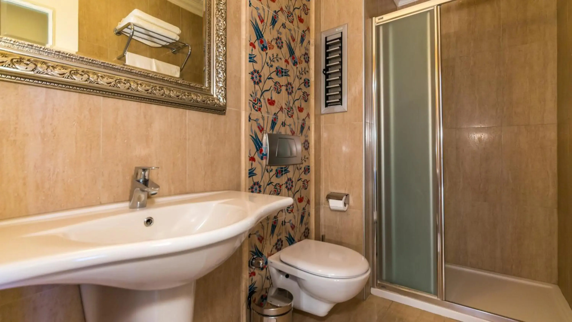 Kahveci Alibey Hotel