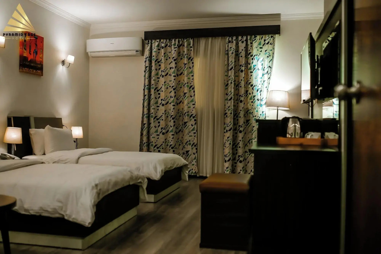 Pyramid Edge Hotel & Exclusive Pyramids View Rooftop