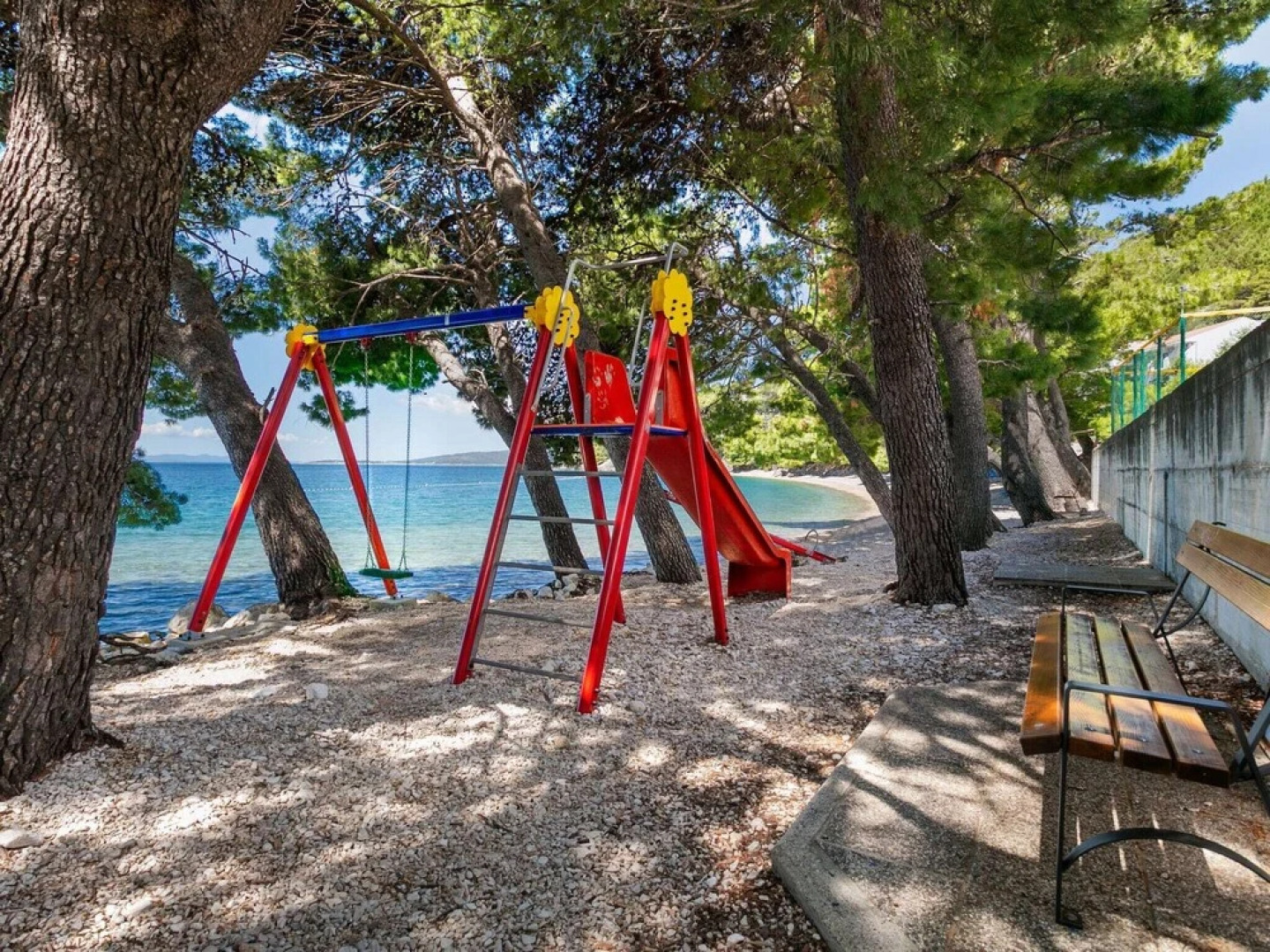 Contemporary Apartment in Drvenik With Balcony