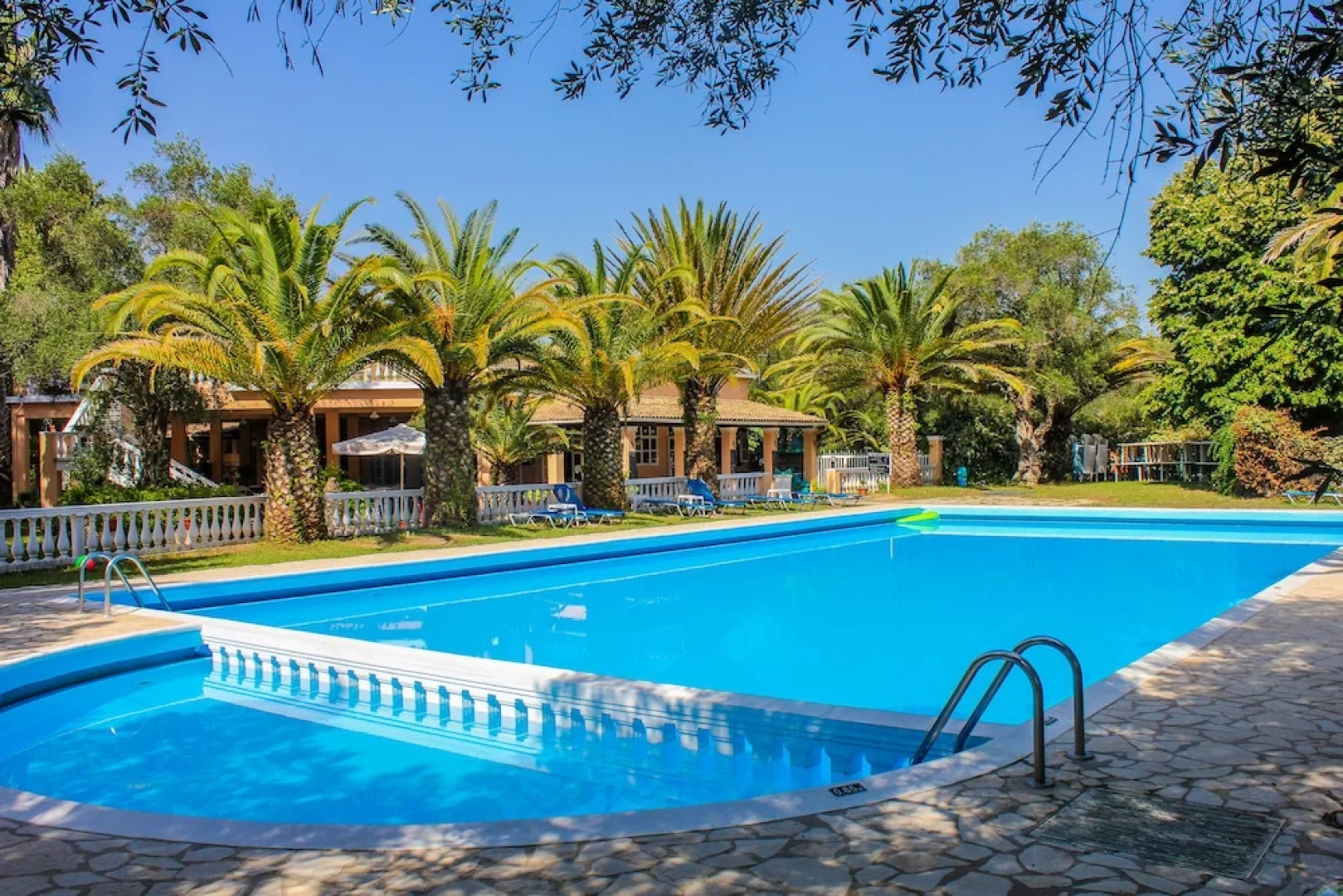 Happy Camp Mobile Homes In Karda Beach Camping and Bungalows