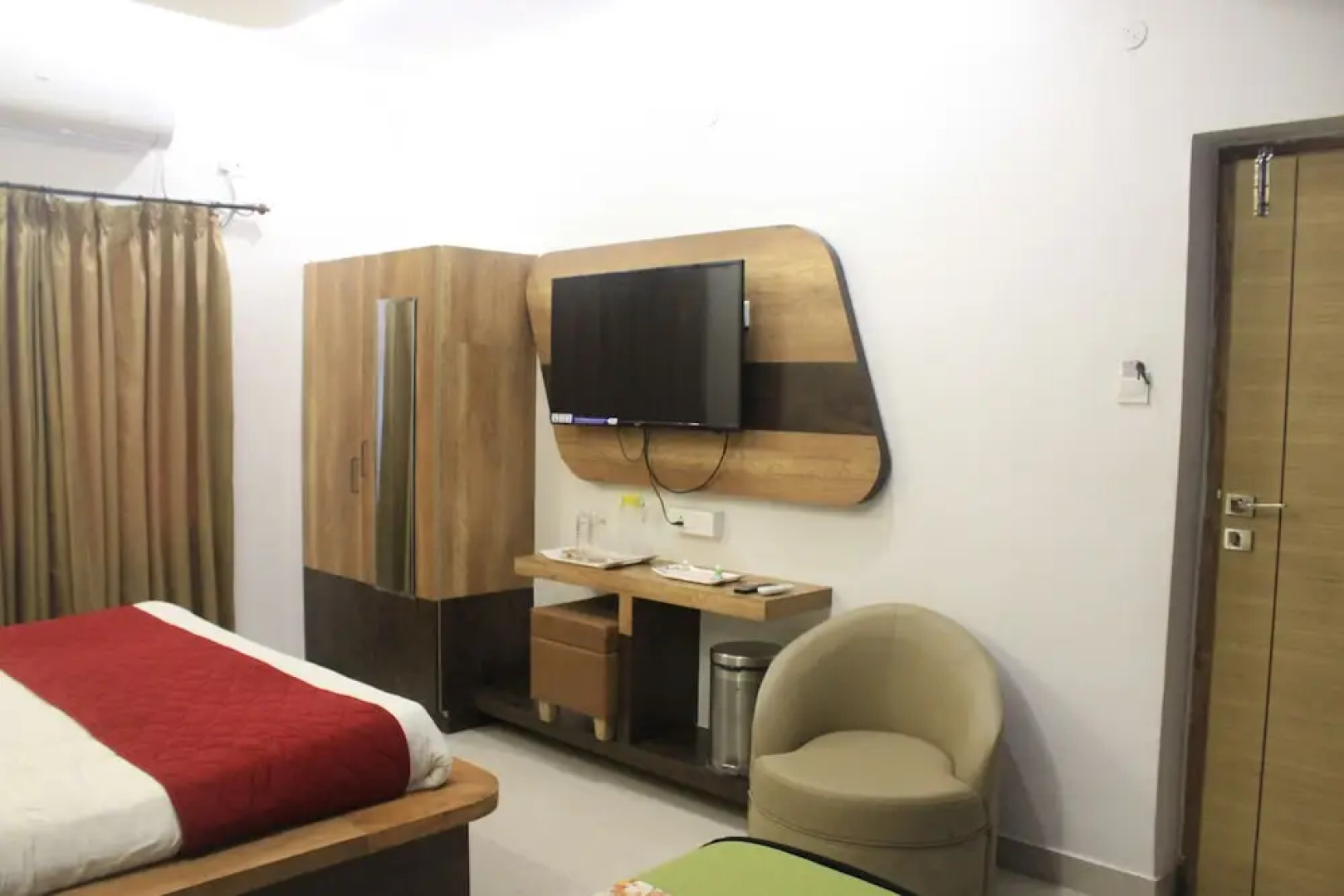 Hotel SDM Golden Tower