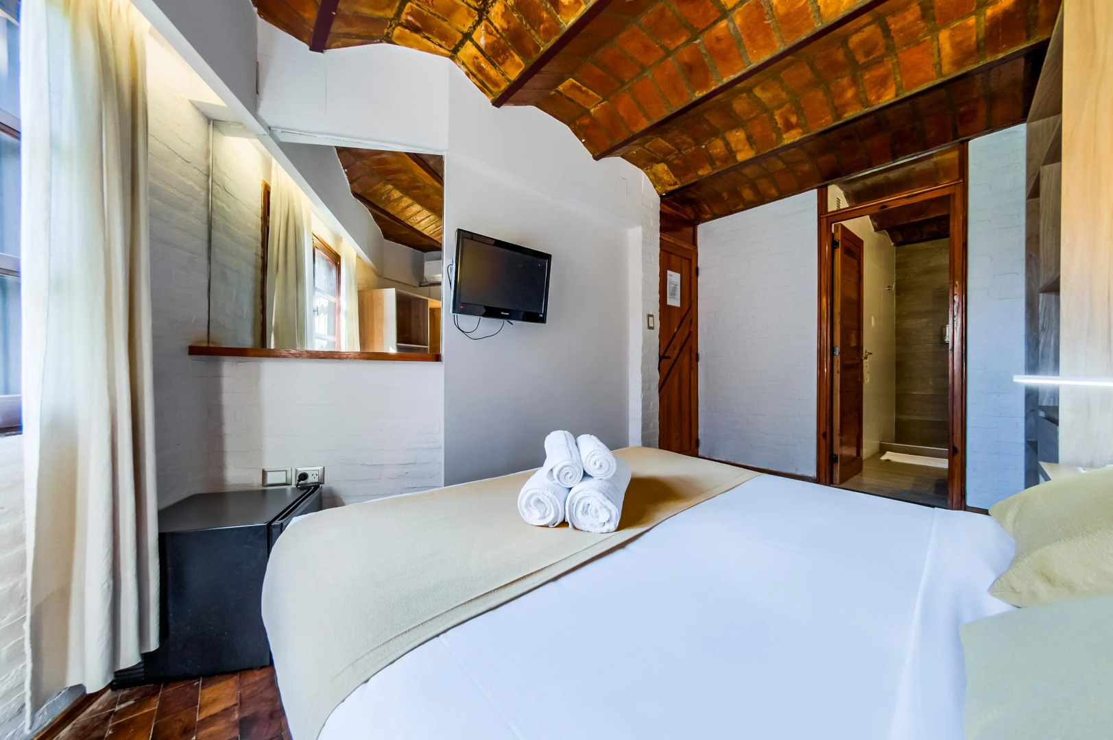 Portal del Lago Hotel