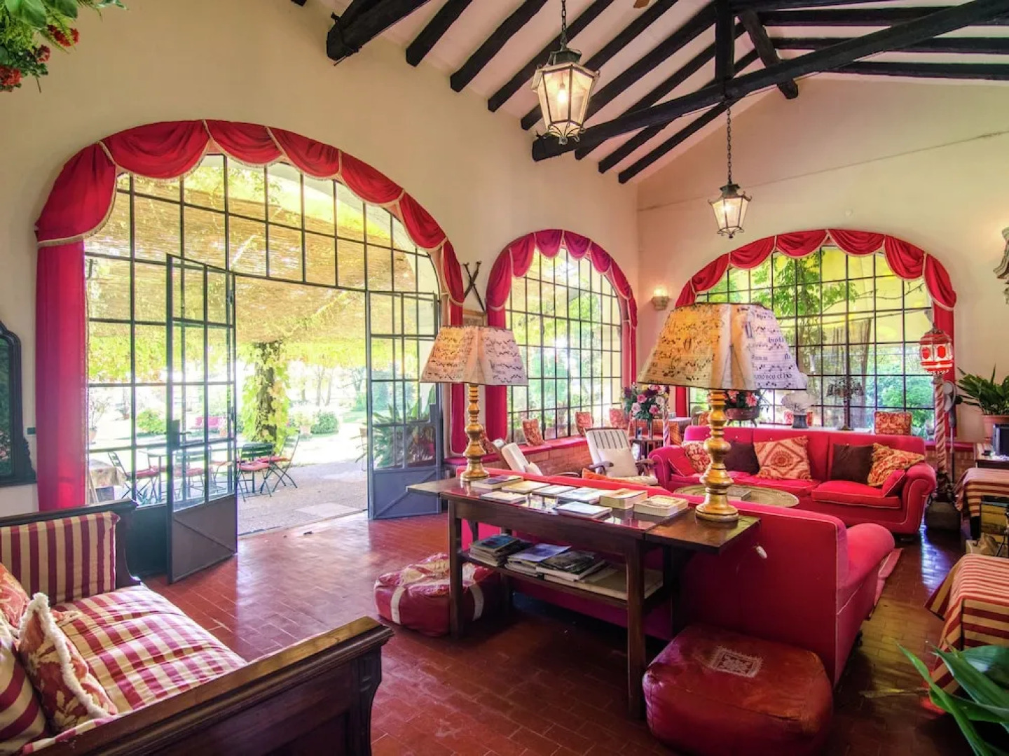 Luxurious Mansion in Crespignaga With Swimming Pool