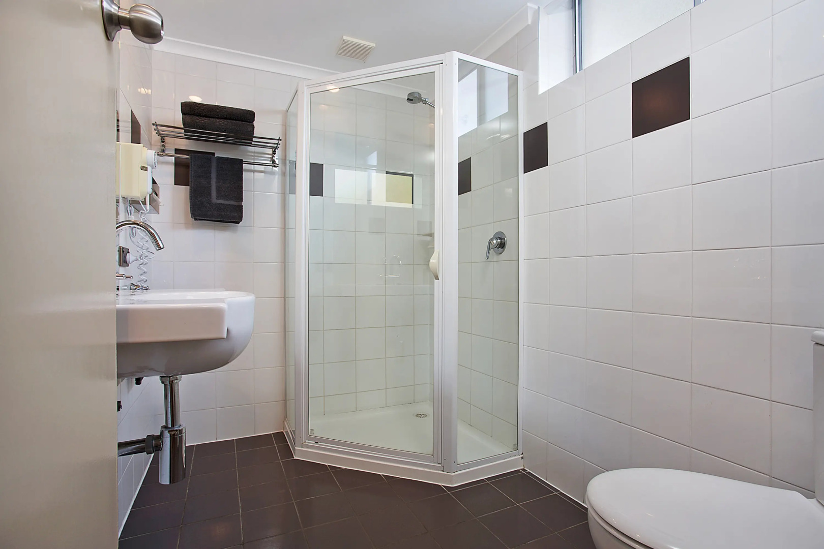 Comfort Inn On Raglan