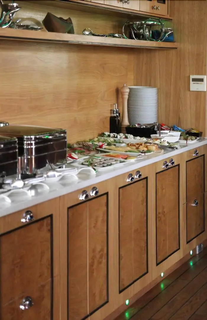 Mala Anglia Deluxe Rooms & SPA