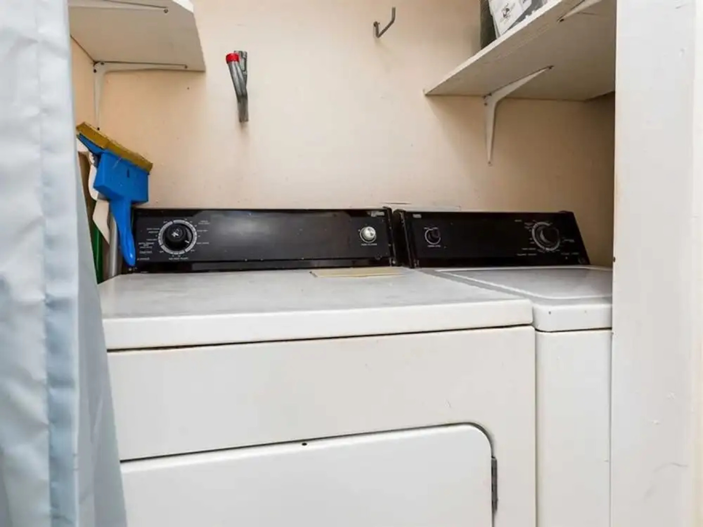 Ocean Seaduction by Meyer Vacation Rentals