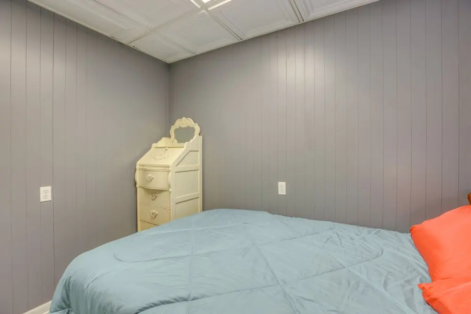 Downtown Lineville Vacation Rental ~ 10 Mi to Lake