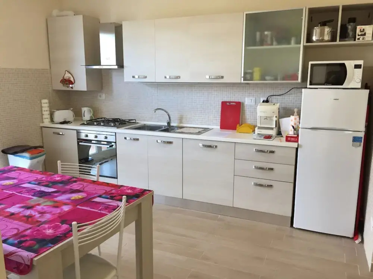 Amazing Holiday Home Near Pet-friendly Beach