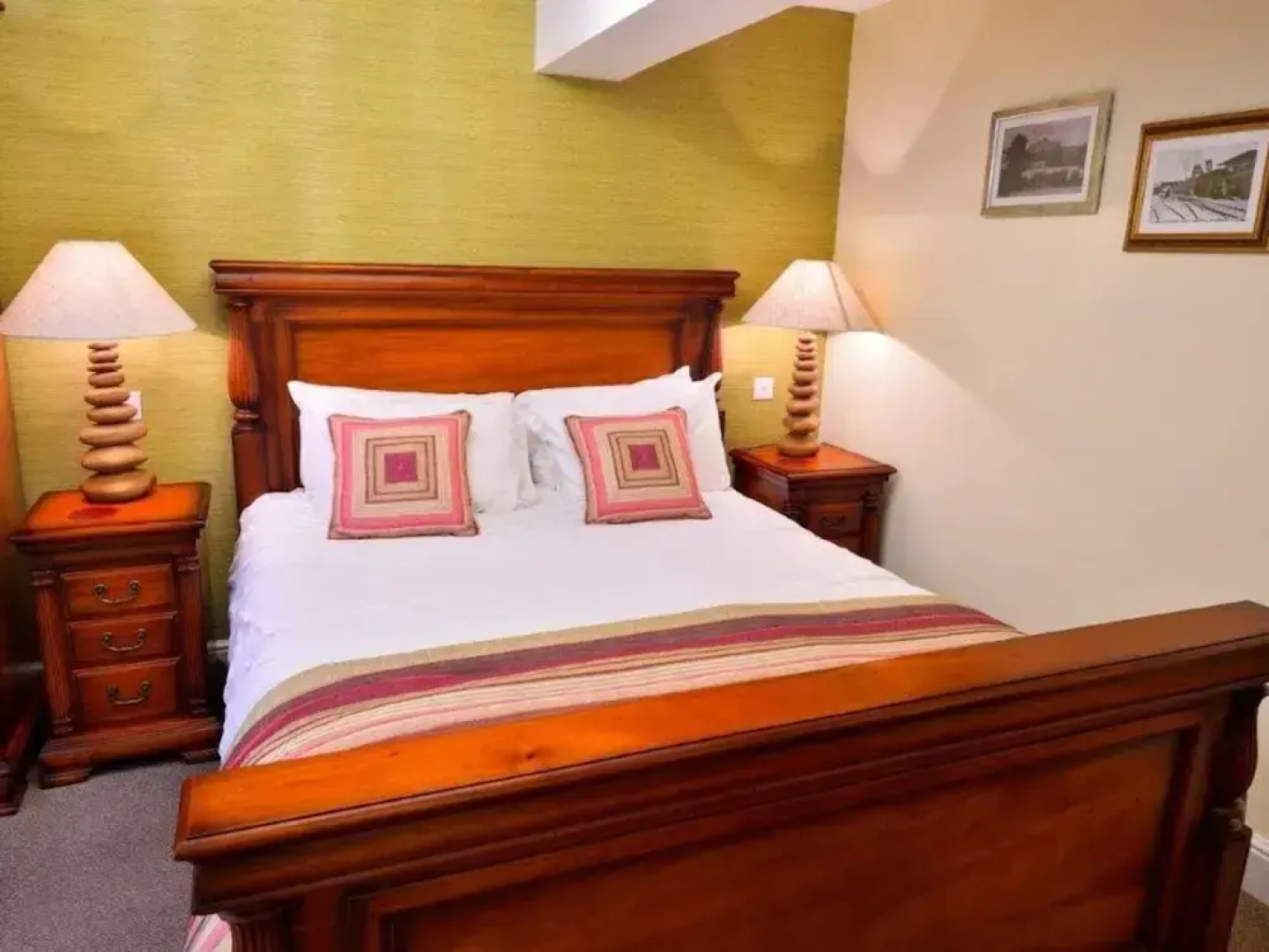 The George Hotel, Crewkerne