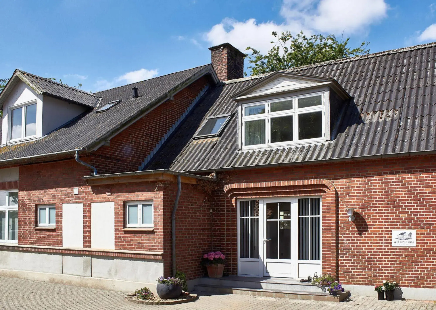 Noeraa Gamle Skole Bed & Breakfast