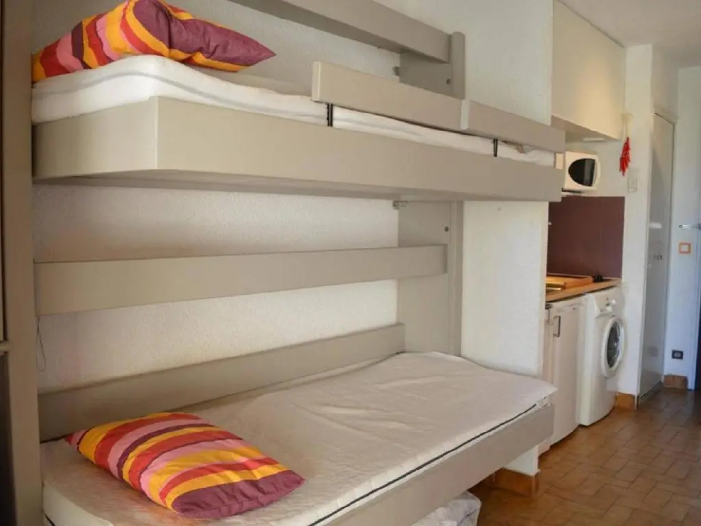 Appartement Le Lavandou, 1 pièce, 4 personnes - FR-1-251-269