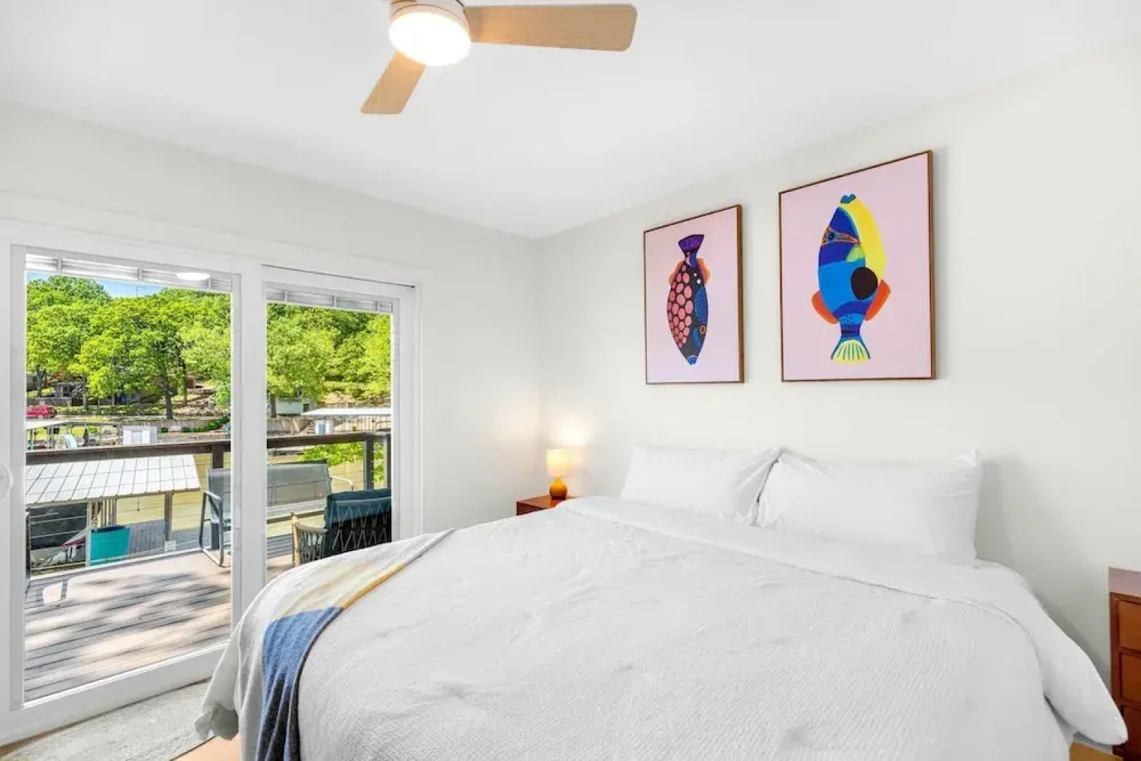 Little Bearcat Bungalow Stay on Ozark Waterfront