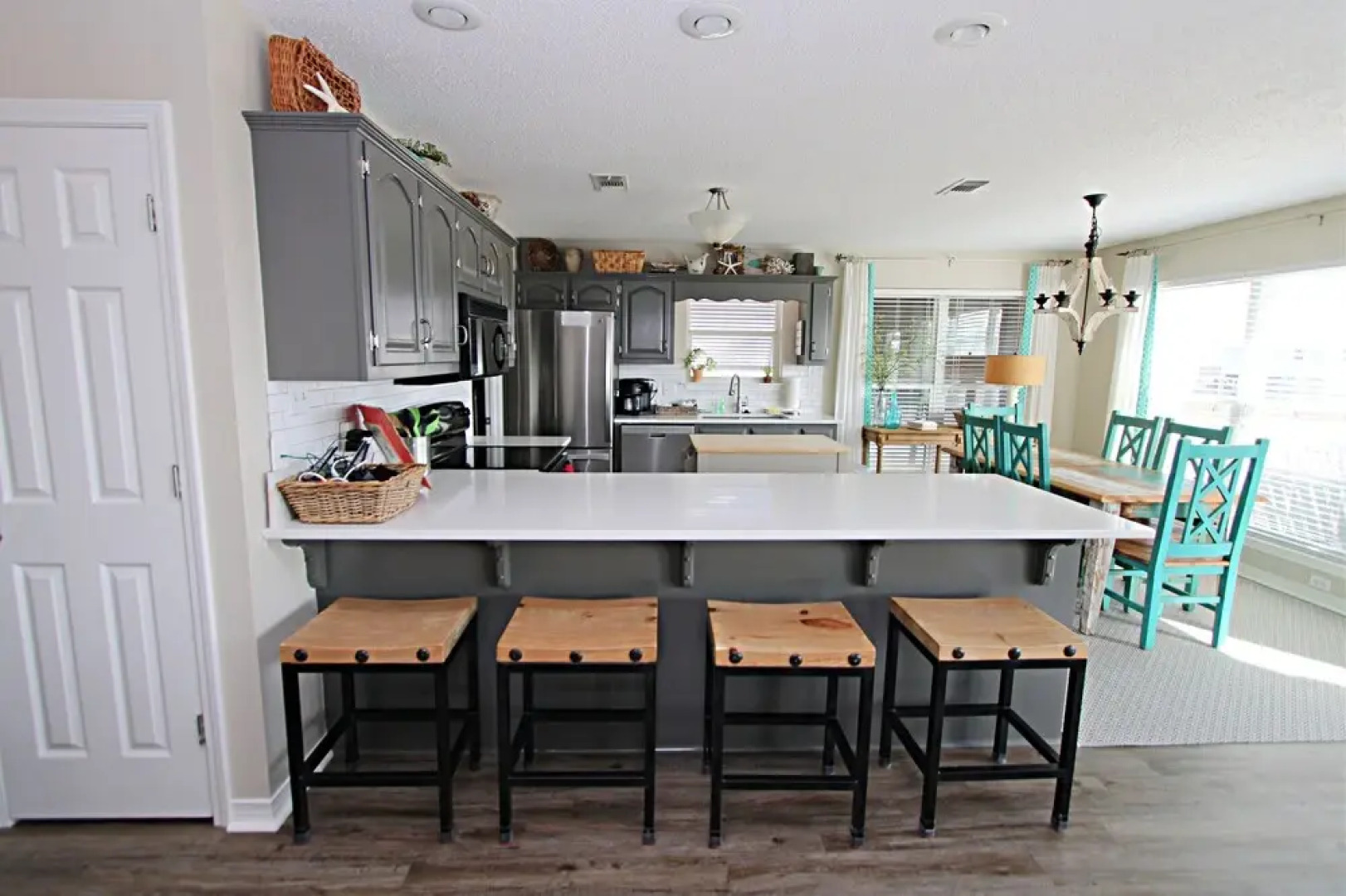 Pelican's Rest Beach House by RedAwning