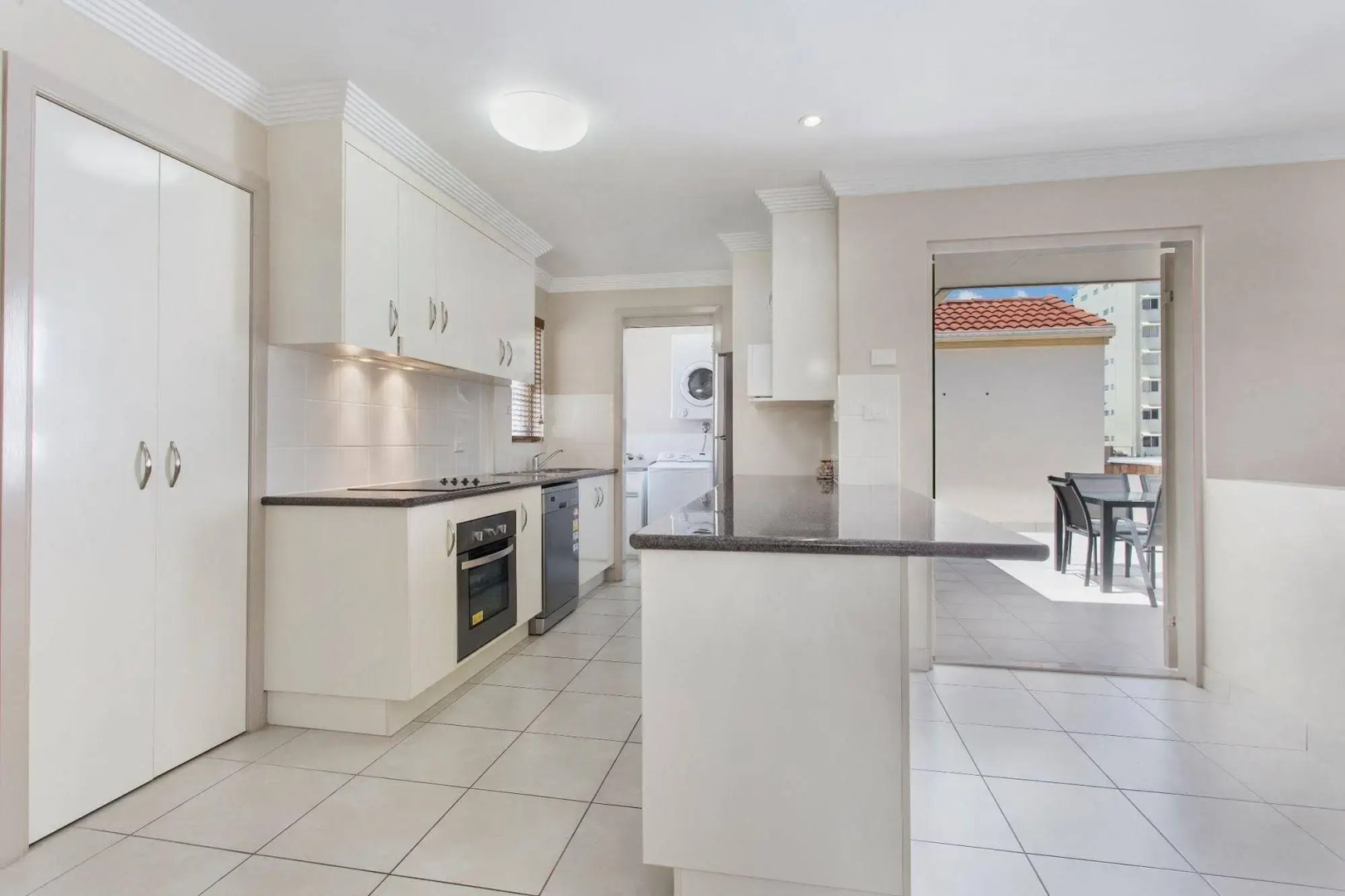 Cityville Apartments & Motel