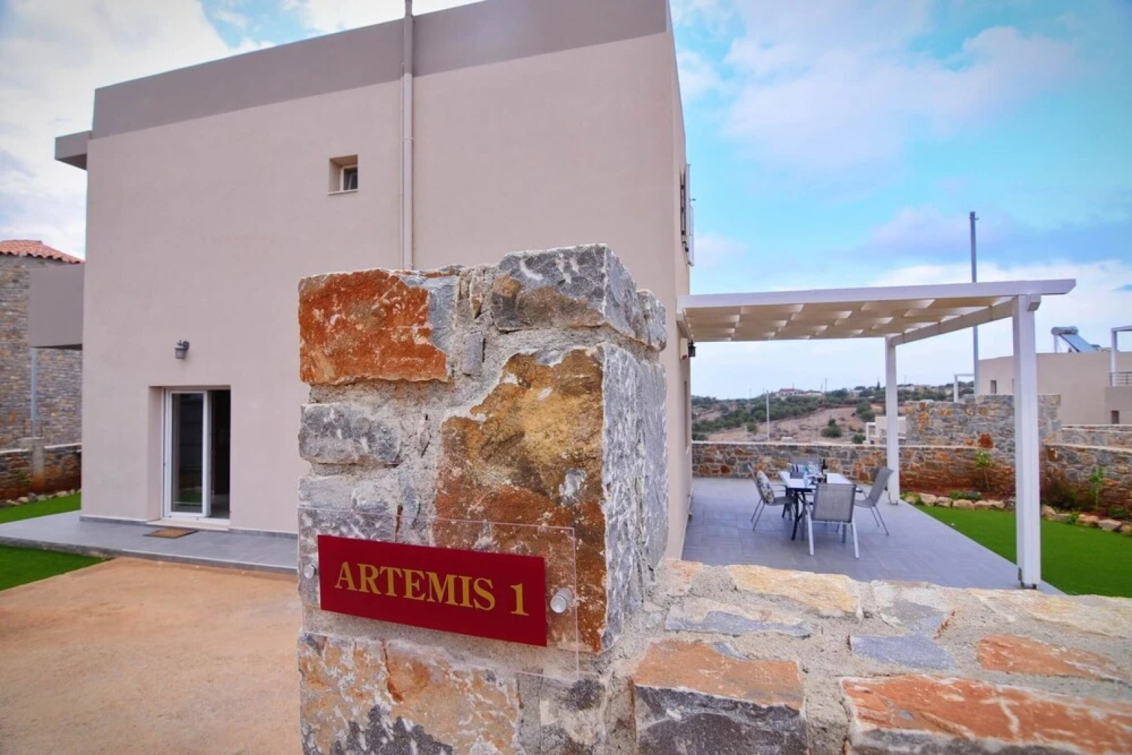 A Fantastc 3 Bedroom Villa in Kounali, Crete With its own Private Pool