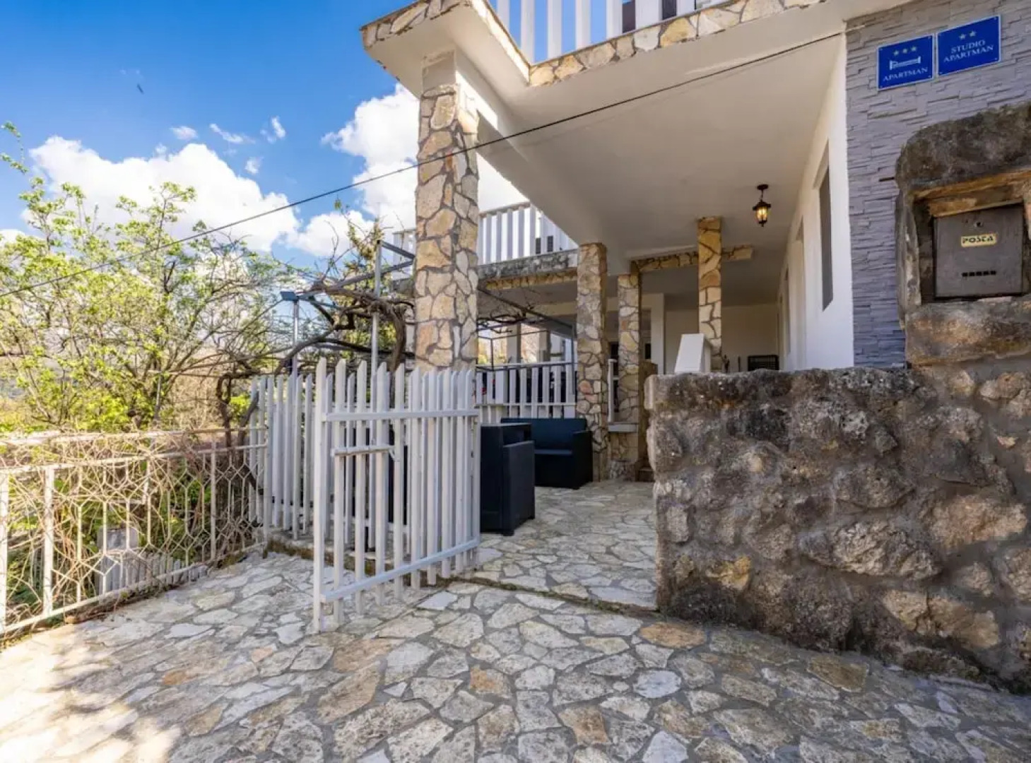 Apartments Robi & Kristina