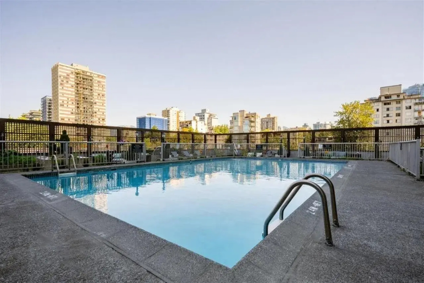 Sandman Suites Vancouver on Davie
