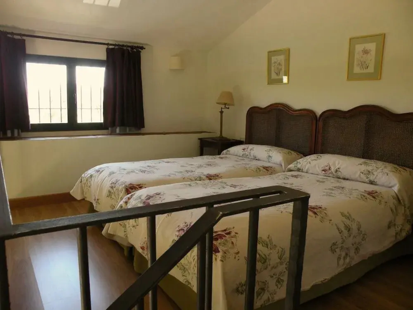 Hotel Posada De Valdezufre