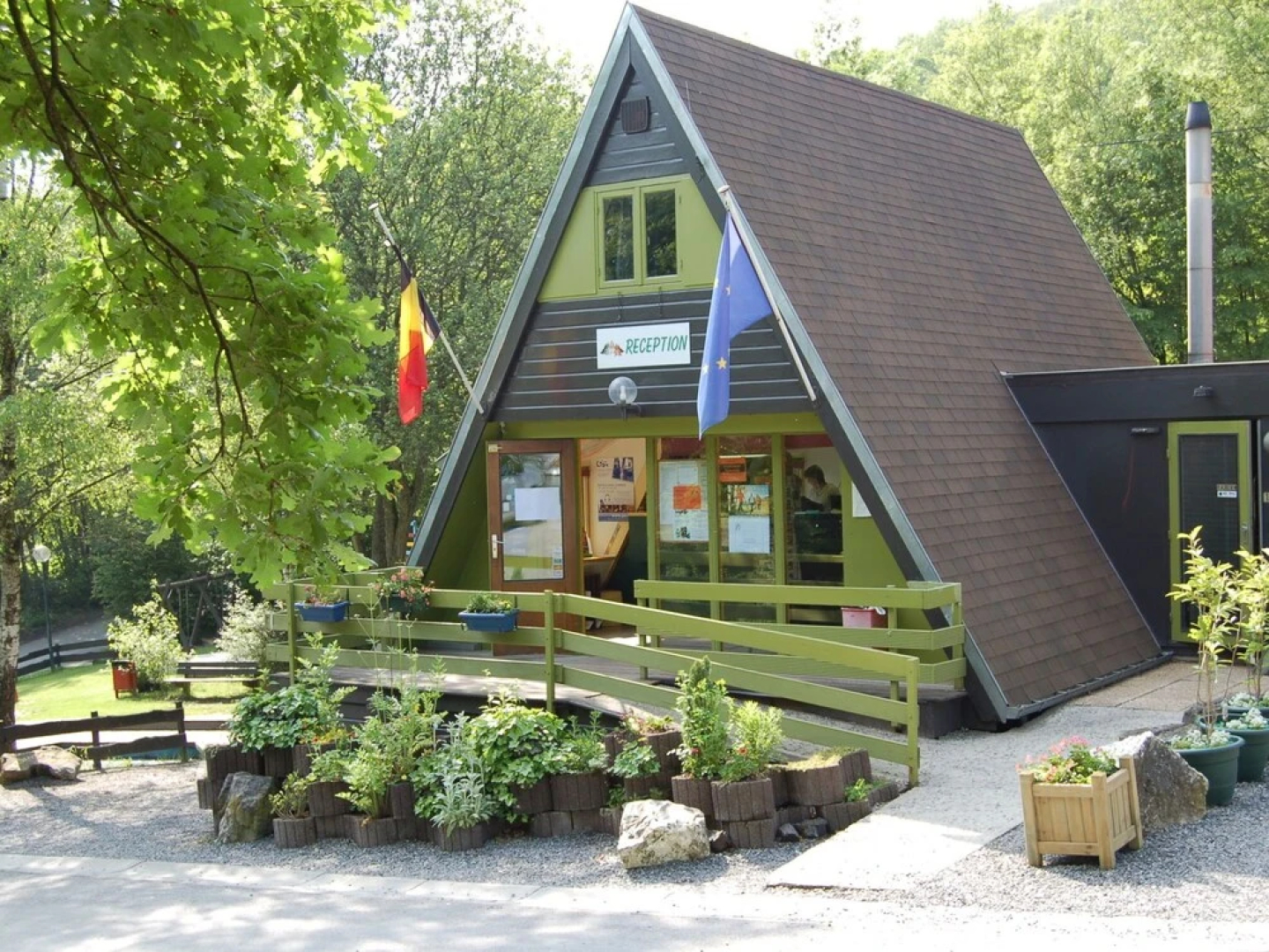 Cozy Detached Chalet With Terrace in the Durbuy Area