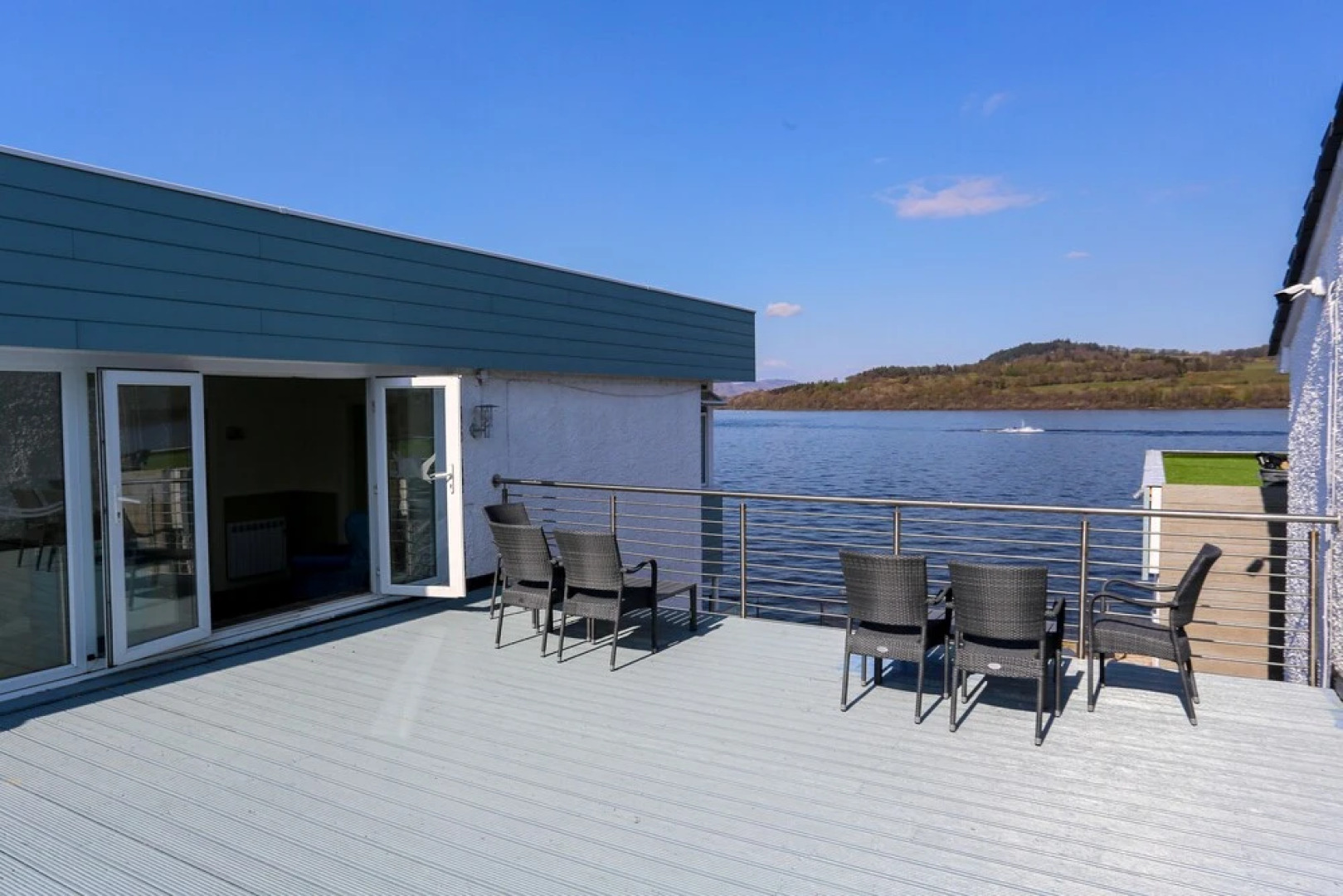 Duck Bay Hotel  Restaurant