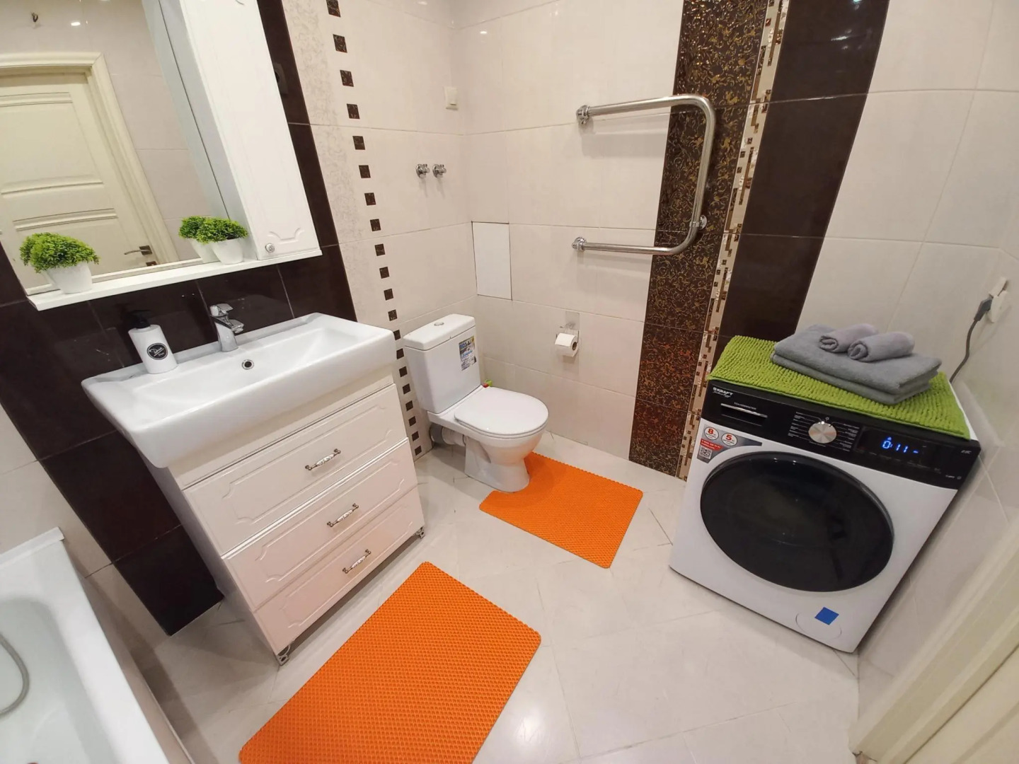 Апартаменты на проспекте Богдана Хмельницкого 80А