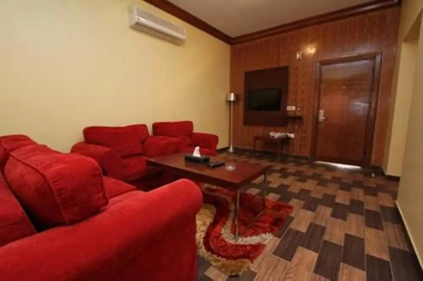 Raoum Inn Arar