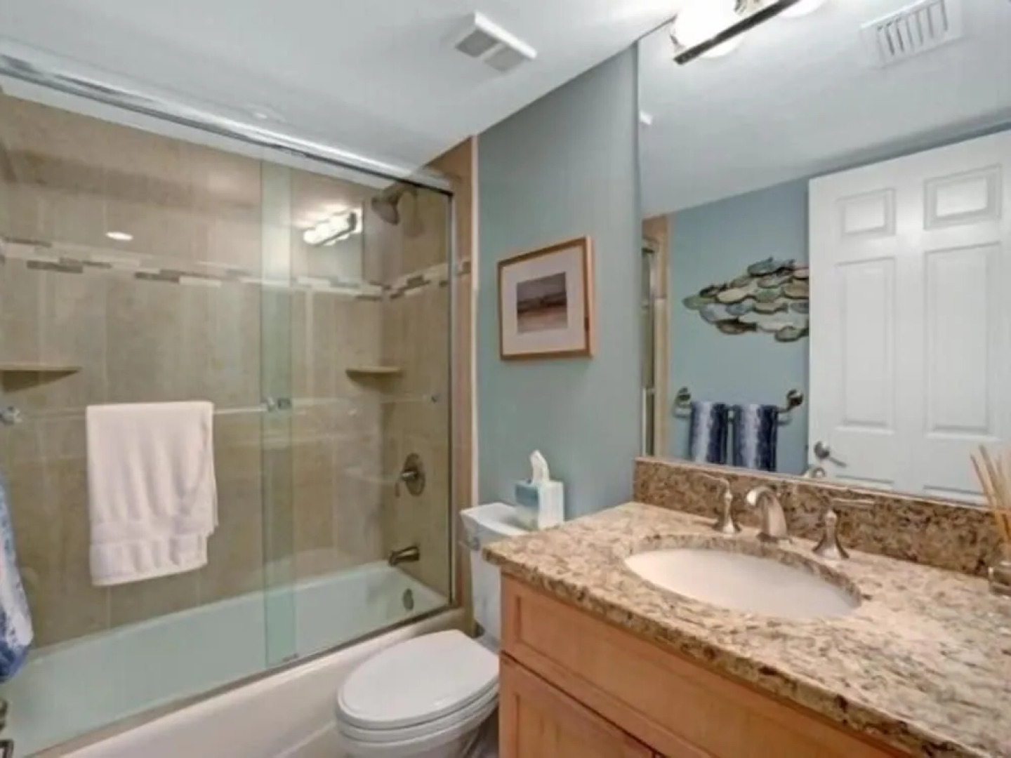 Deluxe Seaside Condo with Pool and Hot Tub by RedAwning