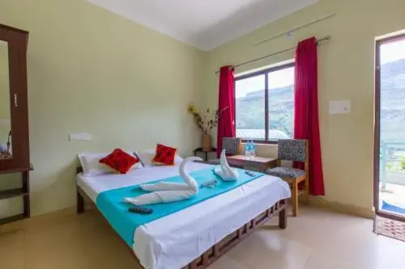 Mountain Hut Resorts