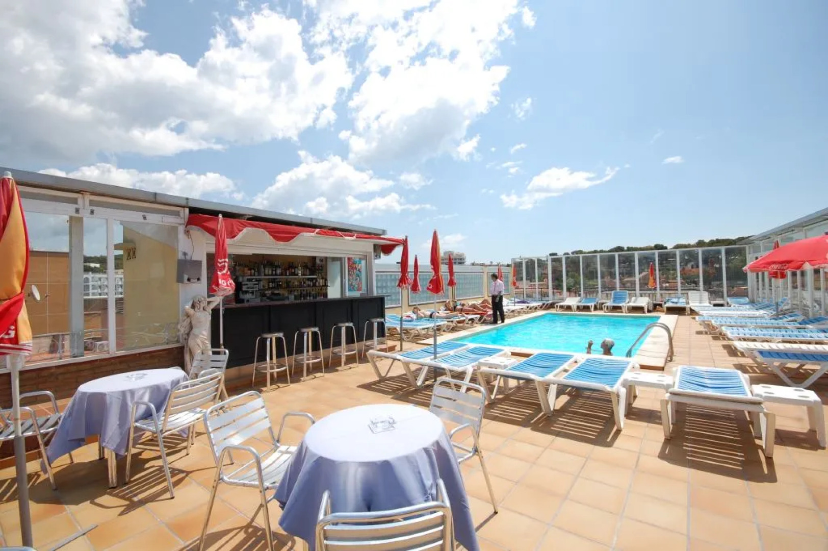 Vintage Hotel Mercedes