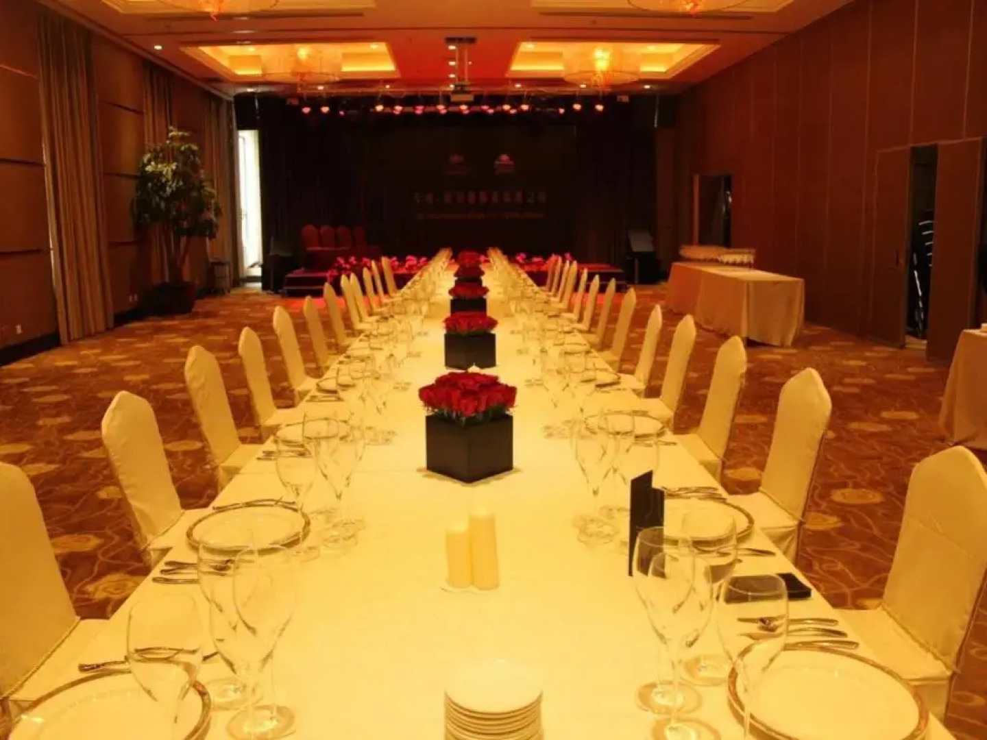 Days Inn Business Place