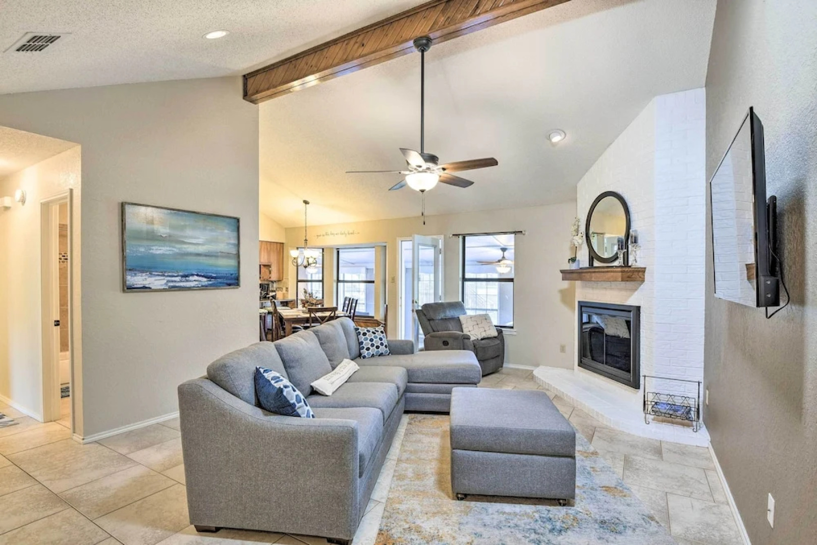 Granbury Home w/ Lake Granbury Access + Dock!