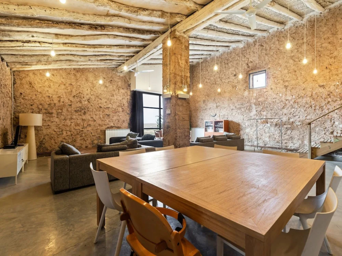 Rustic Cottage in Fraga With Private Garden