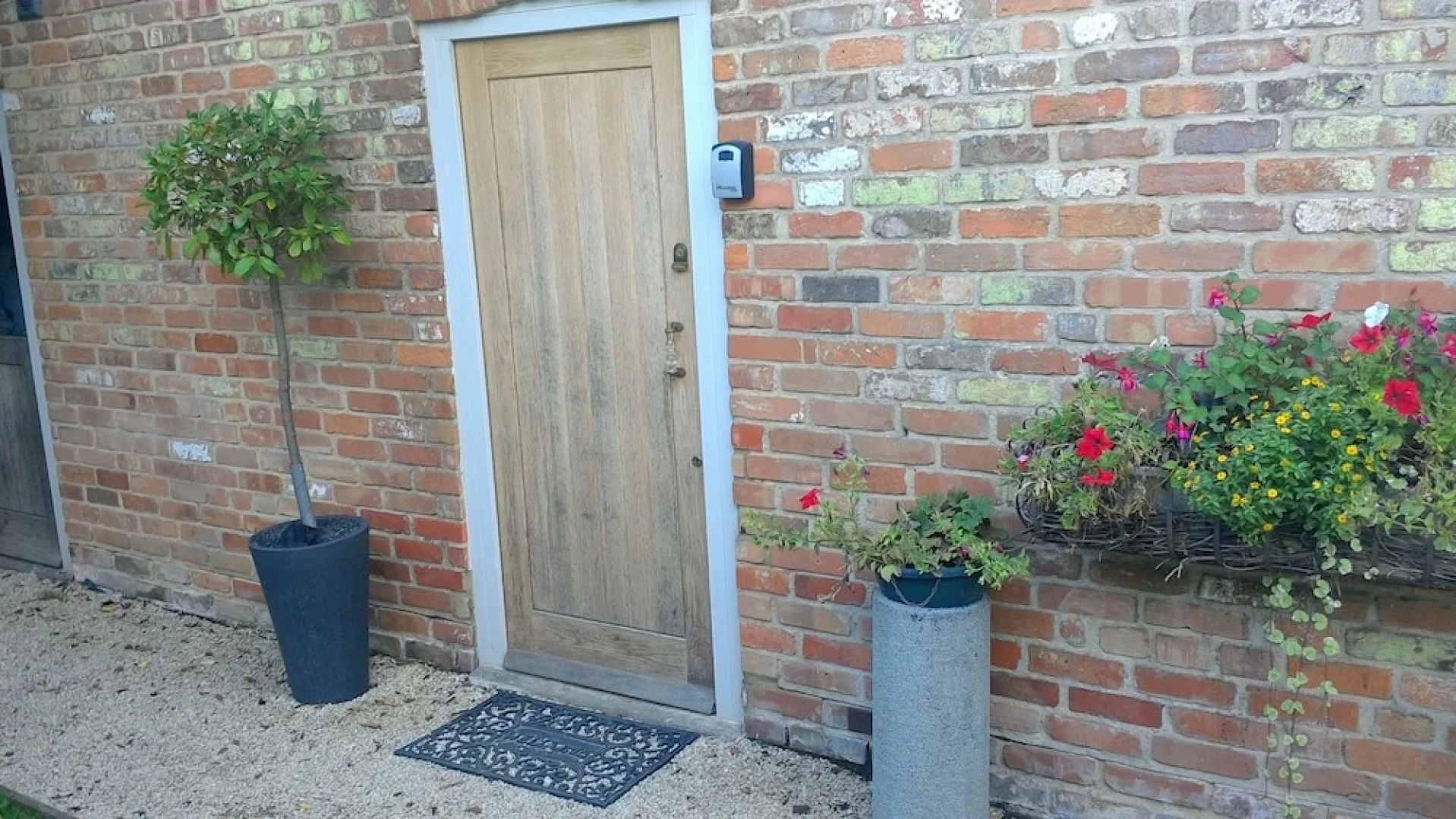 Whispering Cottages Bed and Breakfast