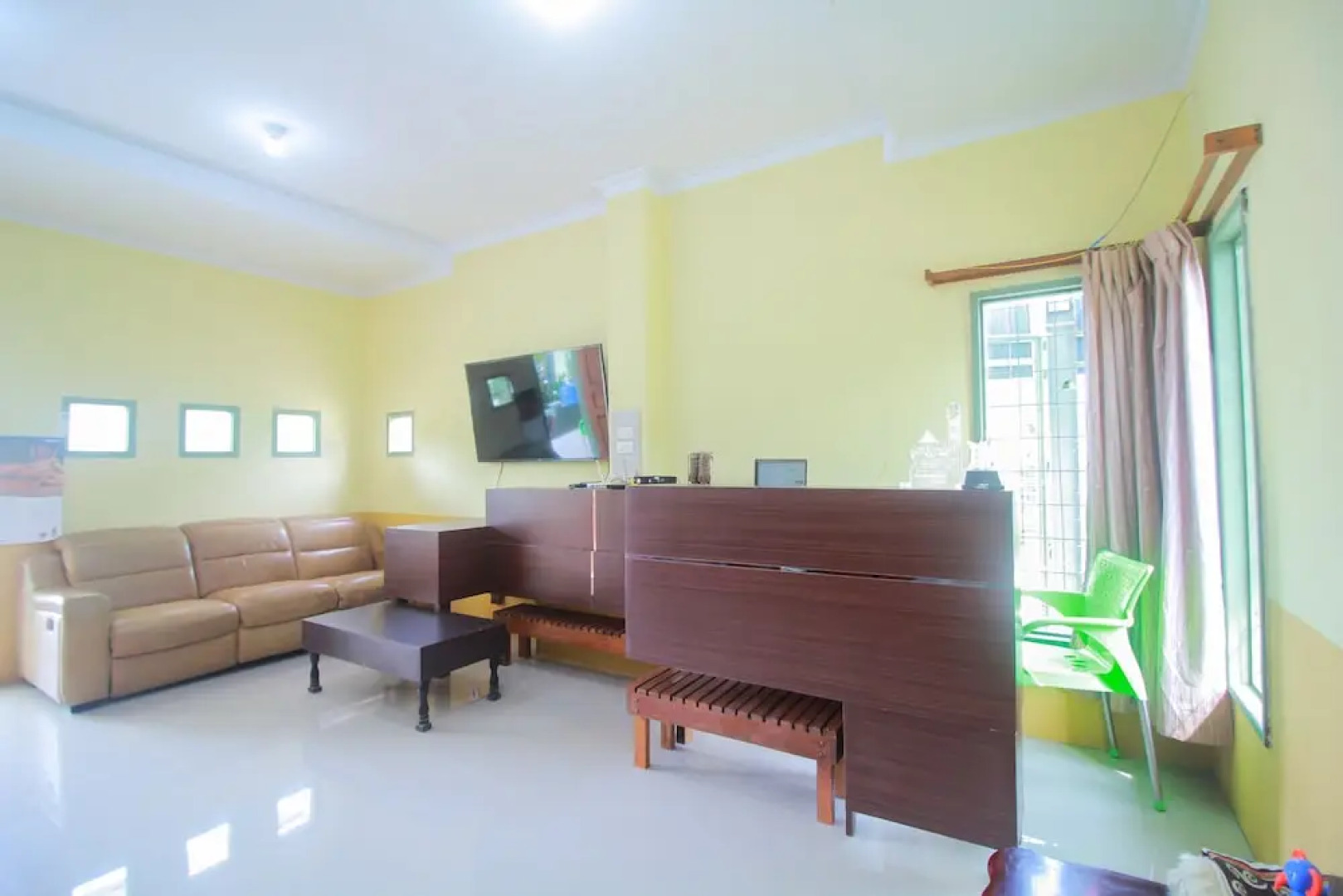 Taman Homestay Syariah by OYO Rooms