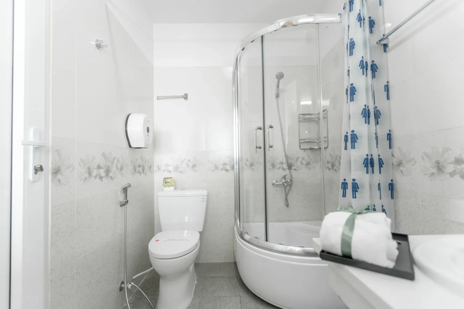 Camila Airport Hotel