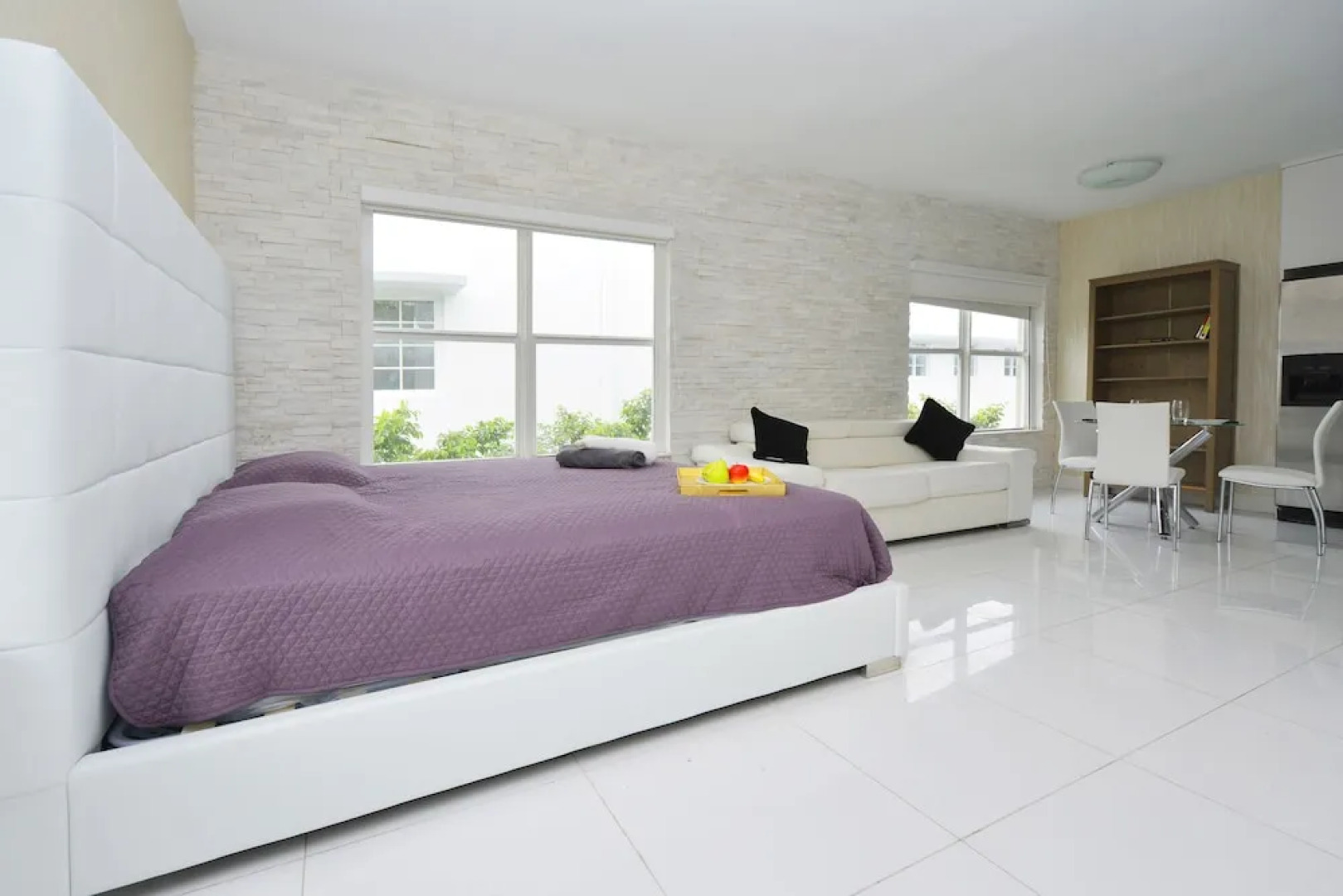 Lincoln Road Apartments