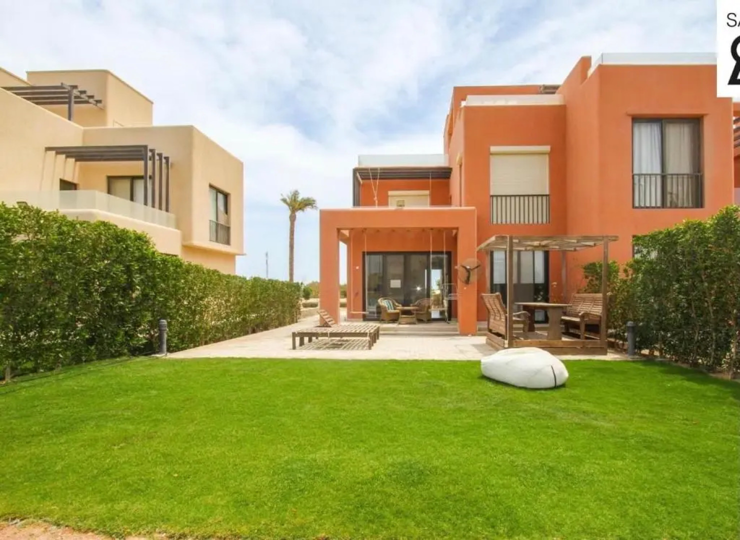 Luxurious 3BR Lakefront Town-House (Tawila)