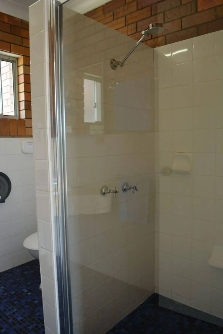 Peter Allen Motor Inn