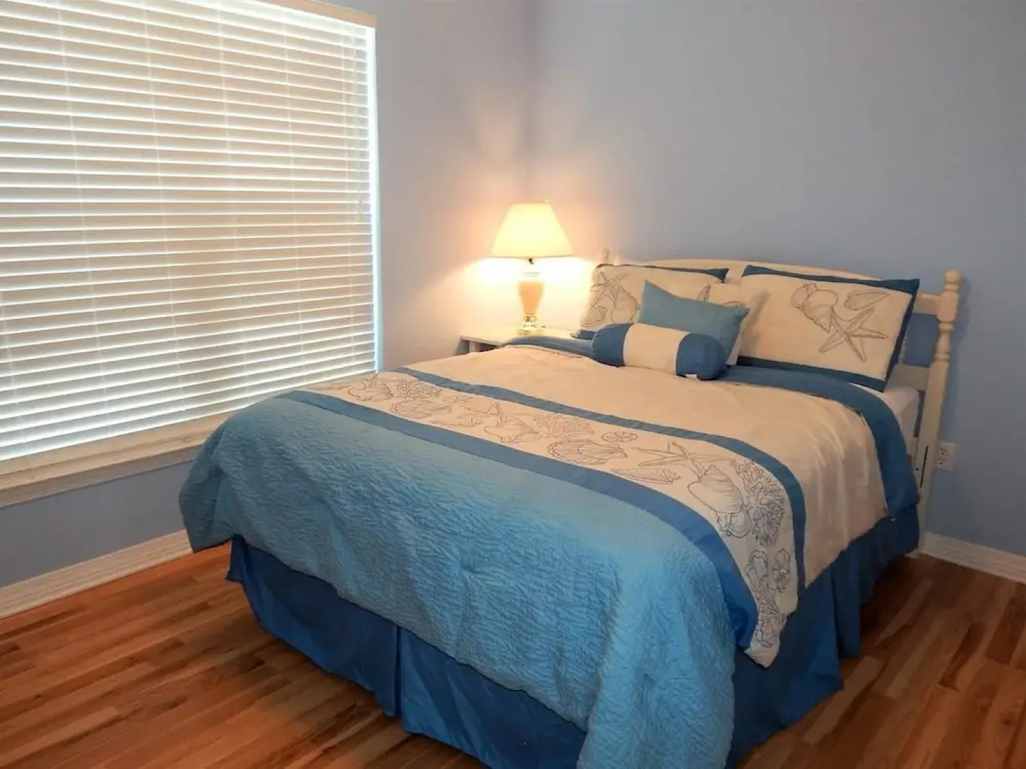 008 Sea Horsin Around