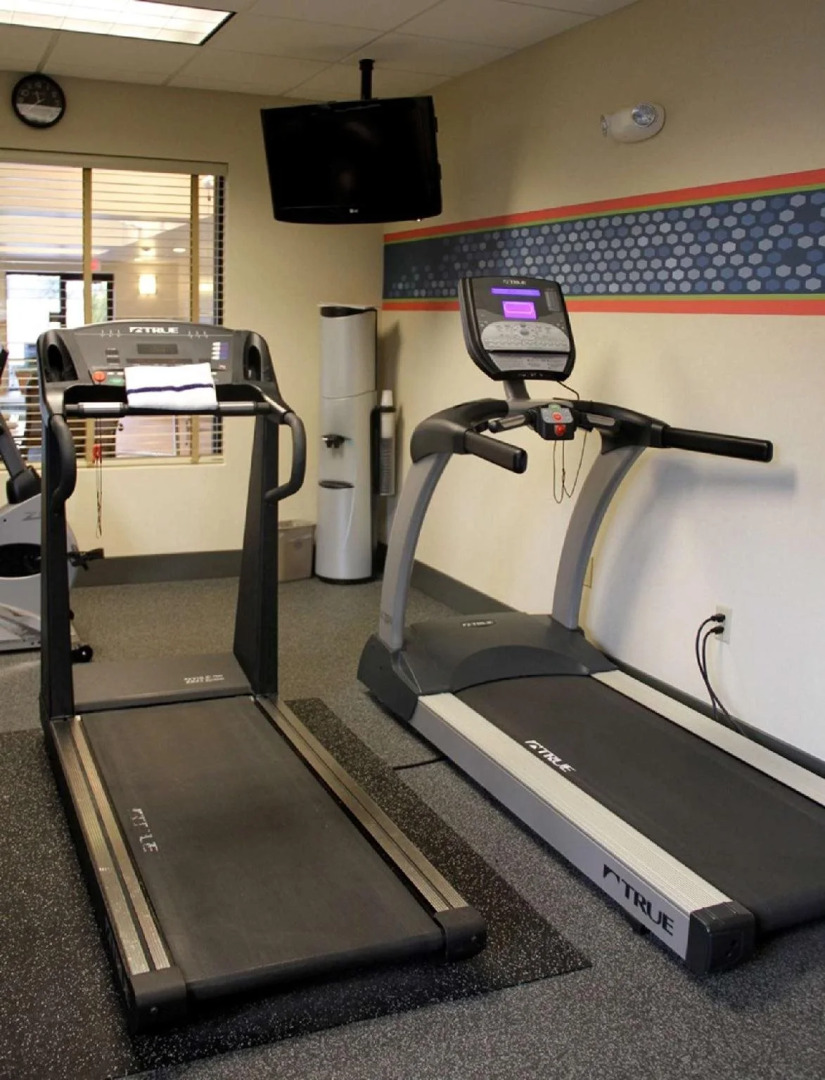 Hampton Inn & Suites Albany Airport