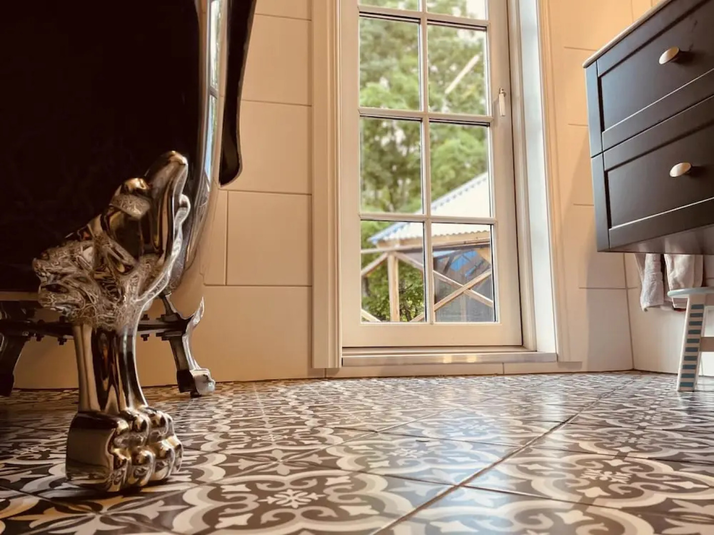 B&B Glamping Tent Sleeps 2 - Spa, Sauna, Wifi