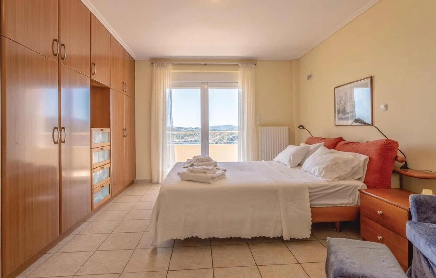 Awesome Home in Kaki Thalassa-keratea With 4 Bedrooms and Wifi