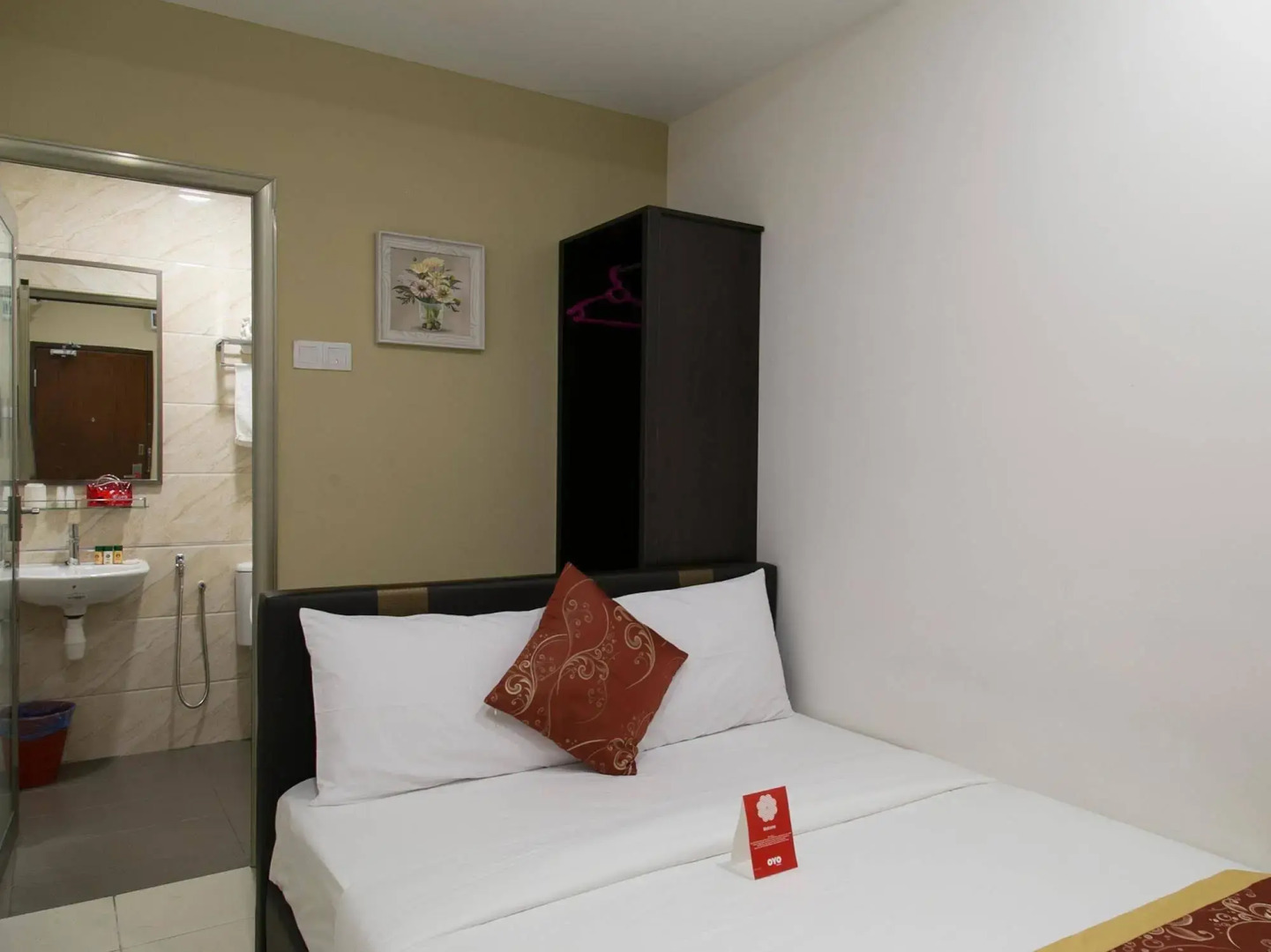 OYO Rooms Ampang Star LRT