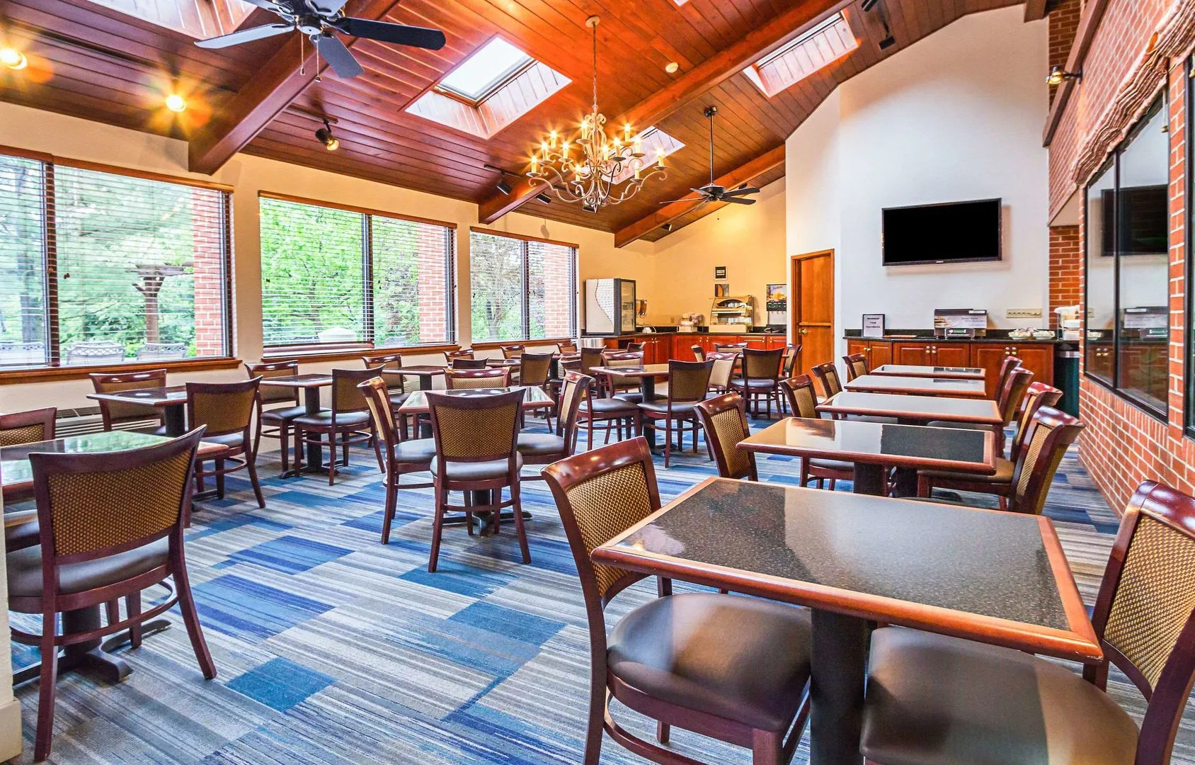 Quality Inn & Suites Altoona