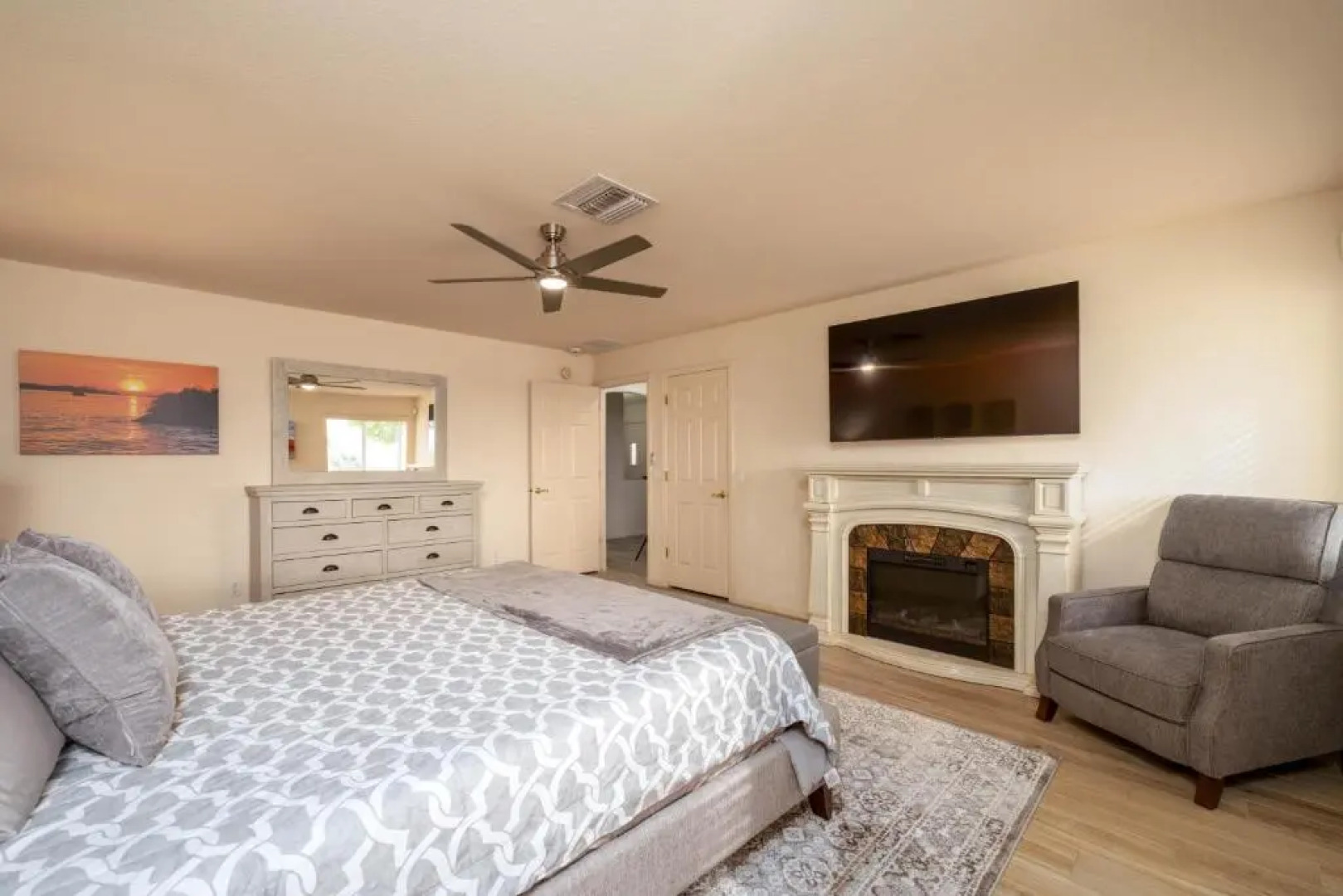 New! Lake Havasu Oasis w/ Custom Pool & Spa-