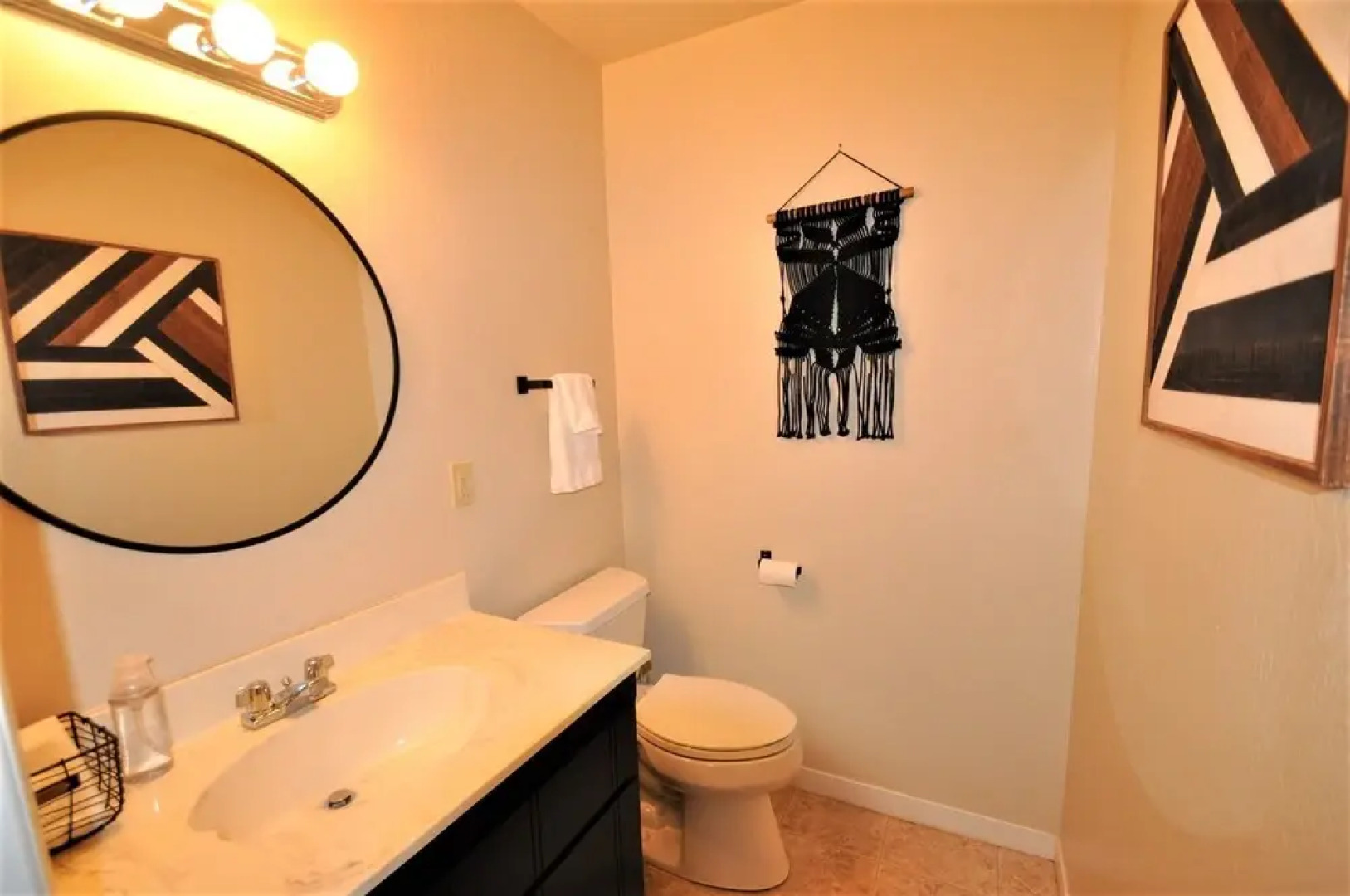 Gnome and Creek Condo - Two Master Suites for a Perfect Couples Yosemite Getaway by Yosemite Region Resorts