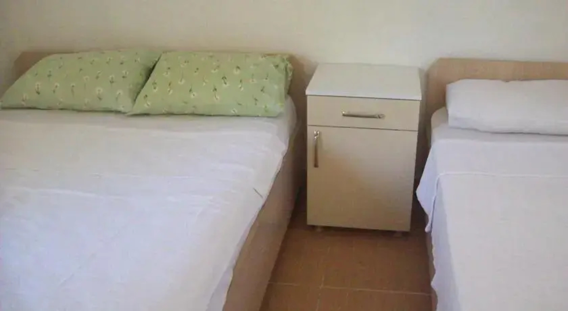 Yakamoz Pansiyon Mazı