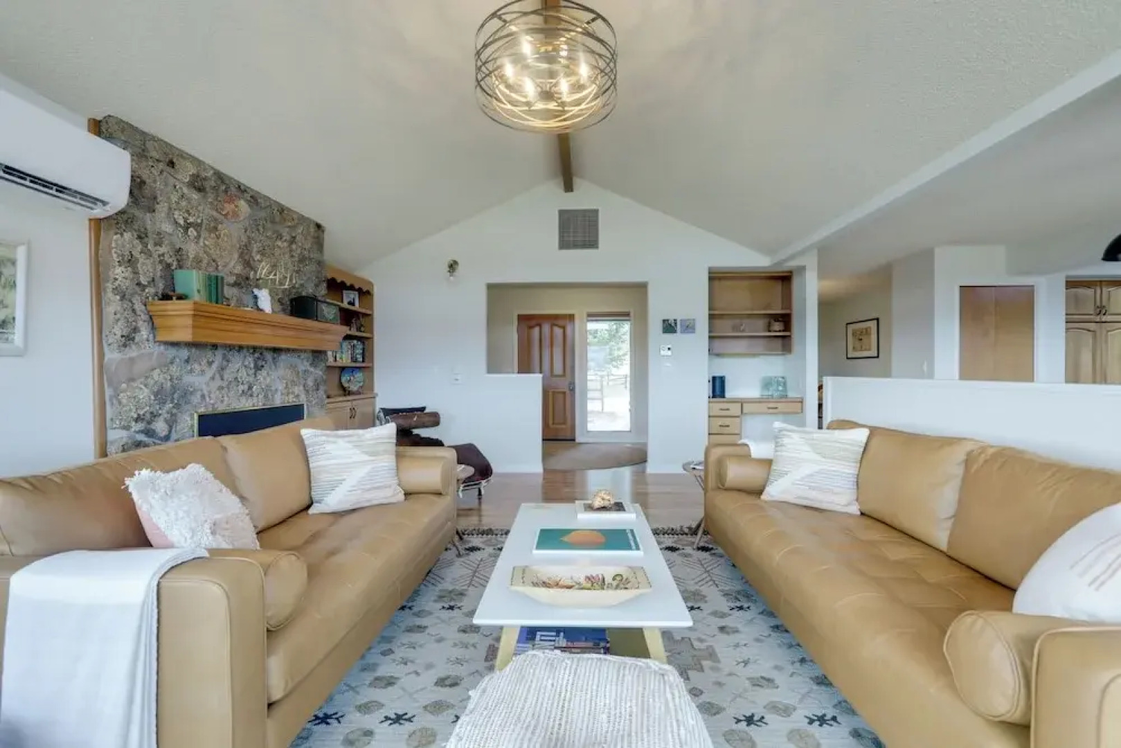 Spacious Hotchkiss Home w/ Stunning Mountain Views